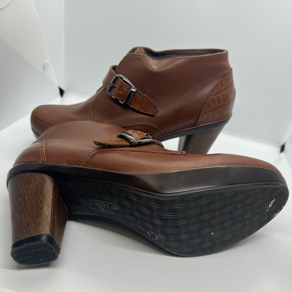 Sanita brown 7.5 ankle boot. 2 inch heels as well as soles are in great shape!